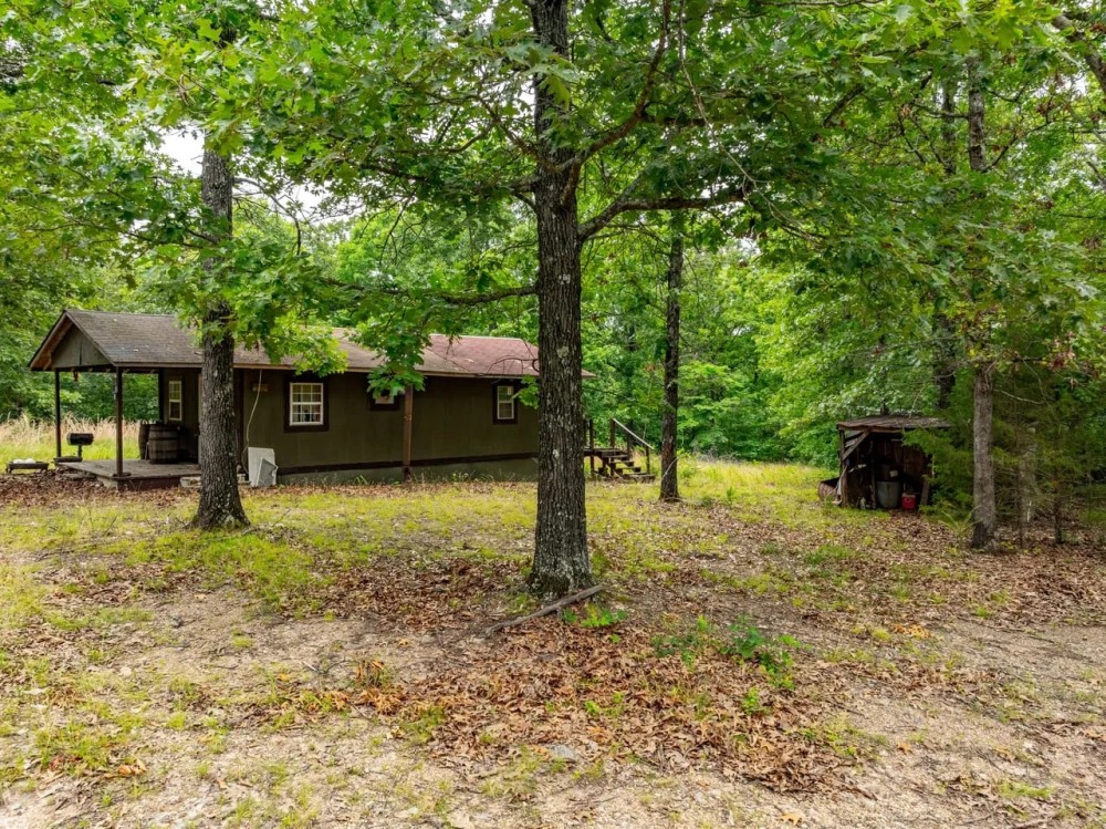 32 - Acres Hunting Cabin Wooded Gravel Road Frontage near Hardy Arkansas featured image