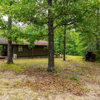 32 - Acres Hunting Cabin Wooded Gravel Road Frontage near Hardy Arkansas