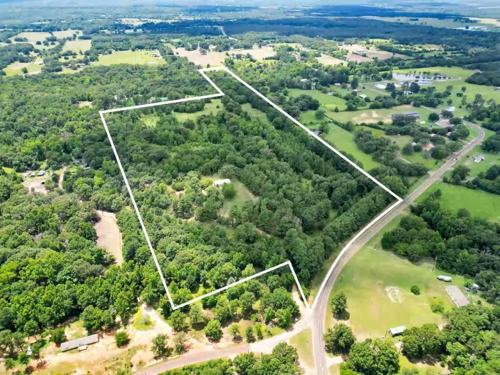 Alba TX Home with Acreage Near Lake Fork for Sale featured image