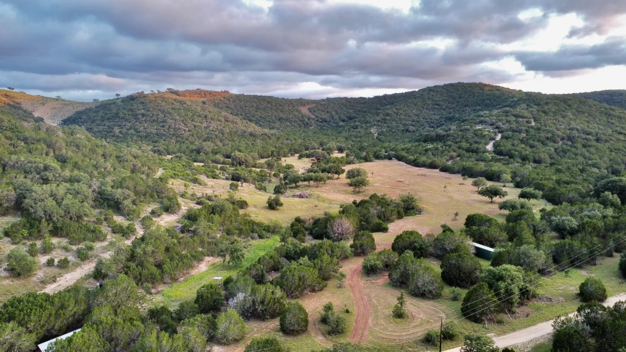 24501 HWY 83 Concan Hunting Land for Sale