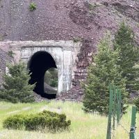 Sixteen Mile Creek Escape images 3