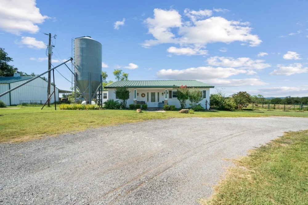 797 County Road 117 Mingus Texas 76463 featured image