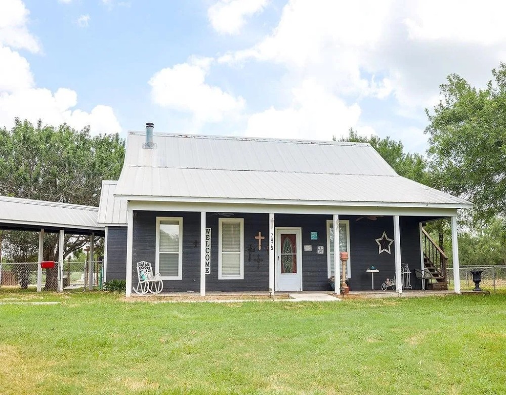 7475 San Antonio River Road Victoria TX 77905 featured image