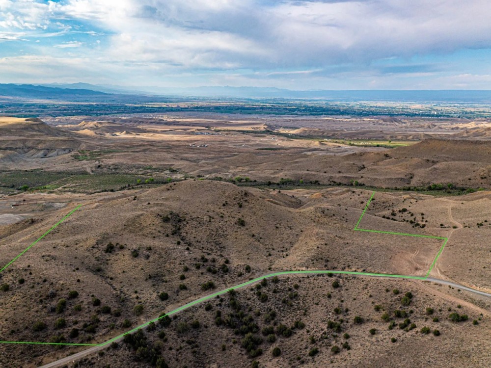 Year-Round Colorado Property Near National Forest featured image