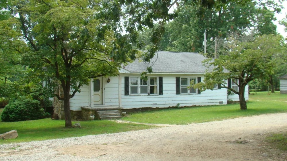 43 Acres Paved Road Frontage 2 Bed 2 Bath 2 Ponds Howell County featured image