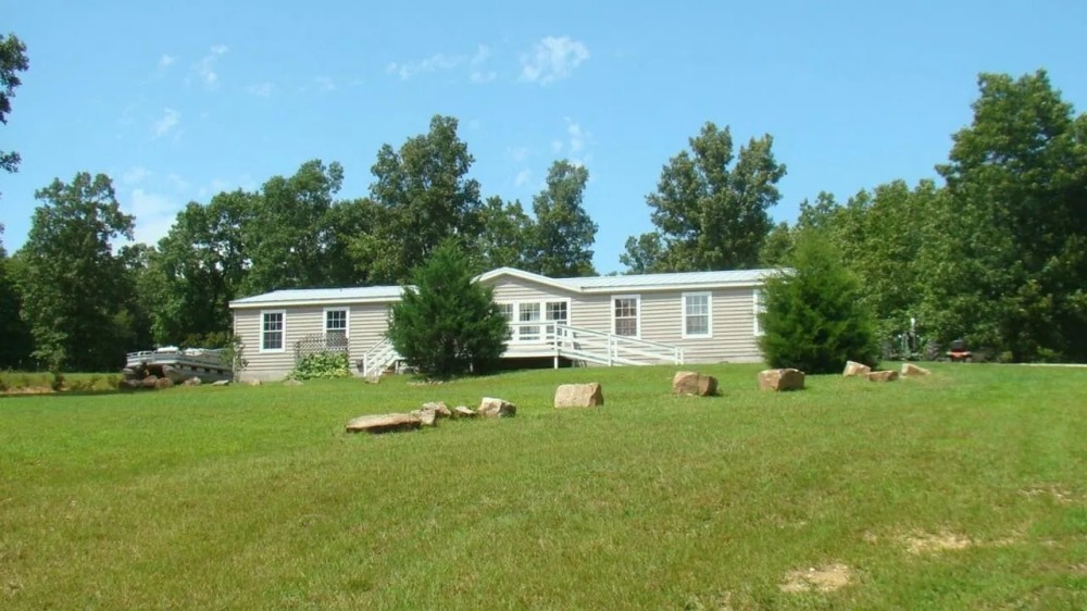 16.2 Wooded Acres 4 Bed 2 Bath Drilled Well Private Howell County featured image