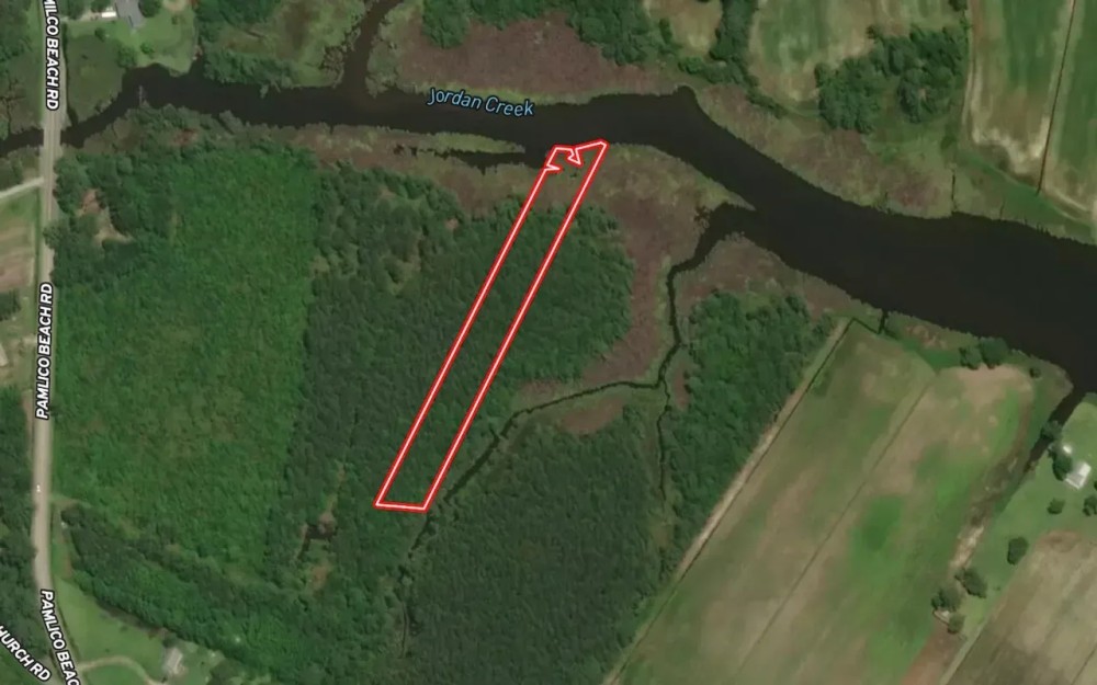 1.87 acres of Unrestricted Residential Waterfront Land For Sale in Beaufort County NC featured image