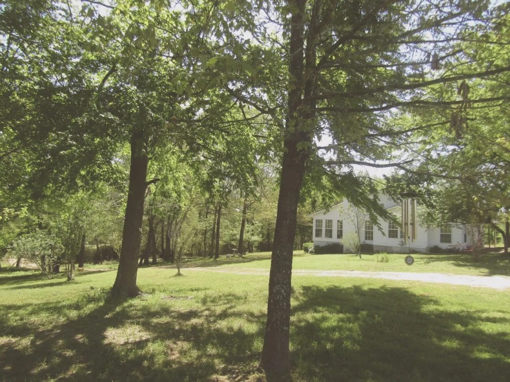 NEWLY RENOVATED Country Gem in Antlers Choctaw County OK 5 AC featured image