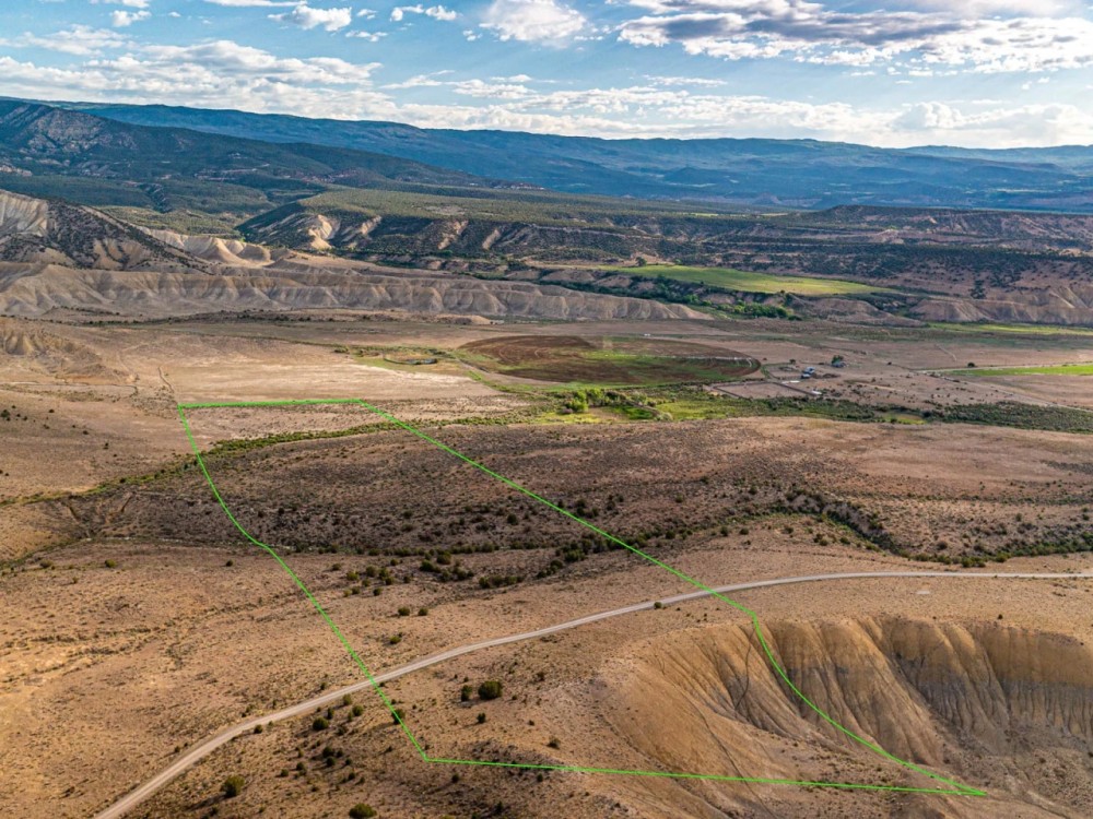 Year-Round Accessible Colorado Property featured image