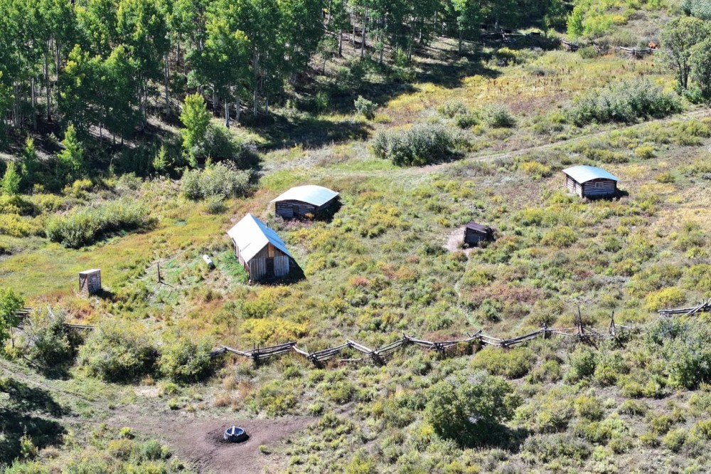 834 Acres Multiple Cabin Ponds Springs GMU 61 and 62 in Colorado featured image
