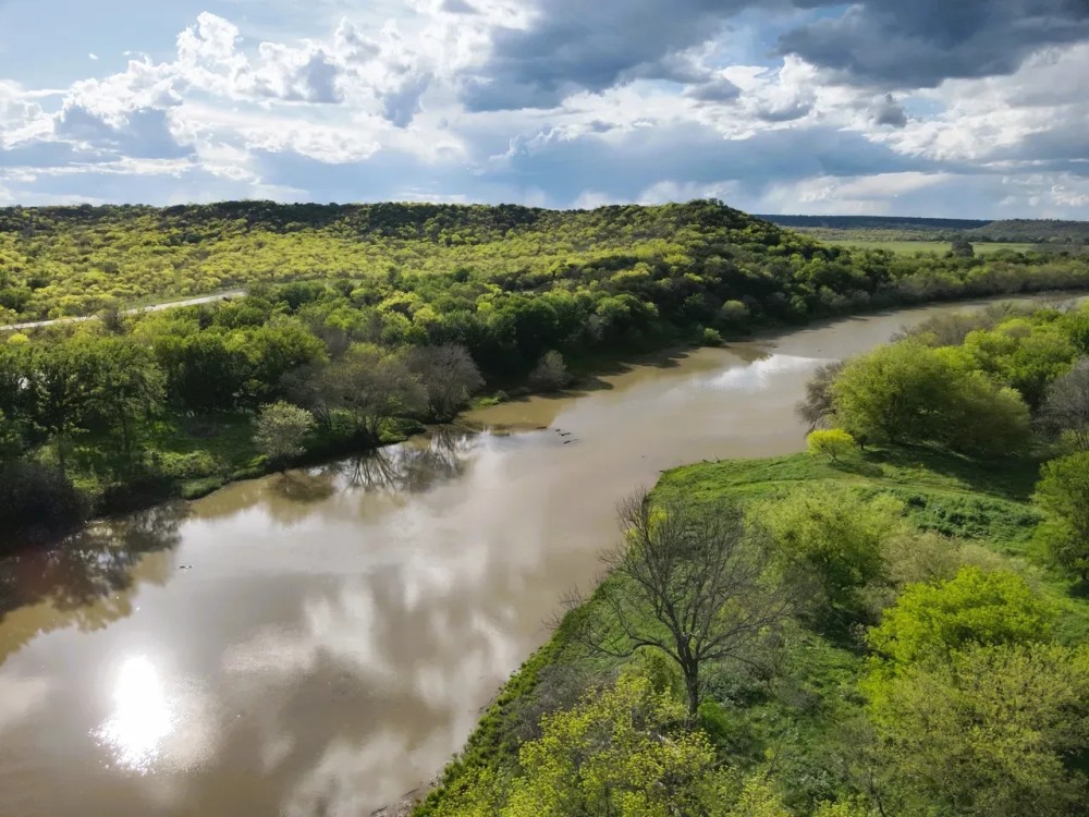 Land on the Colorado River in Bend TX - 40 acres featured image