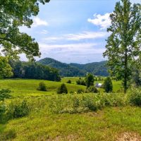 7.67-acre off-grid retreat in Sneedville TN