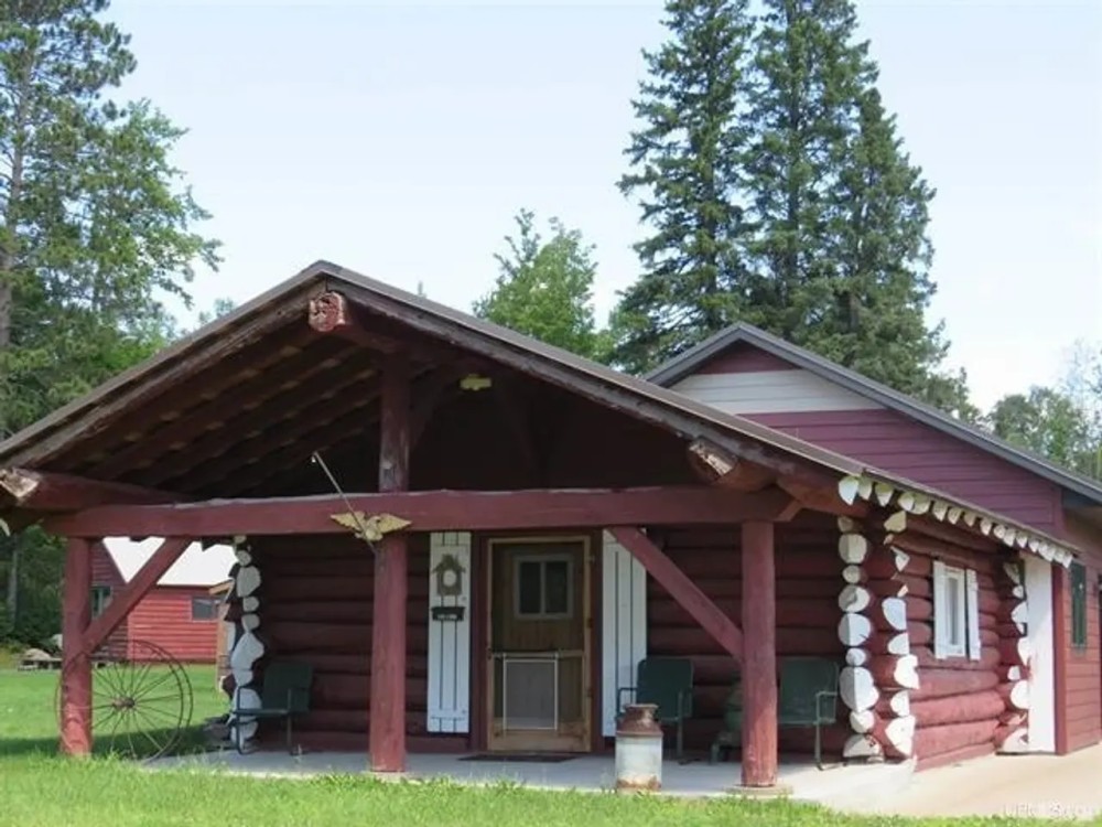 Michigan Hunt Fish Cabins 50151265 featured image