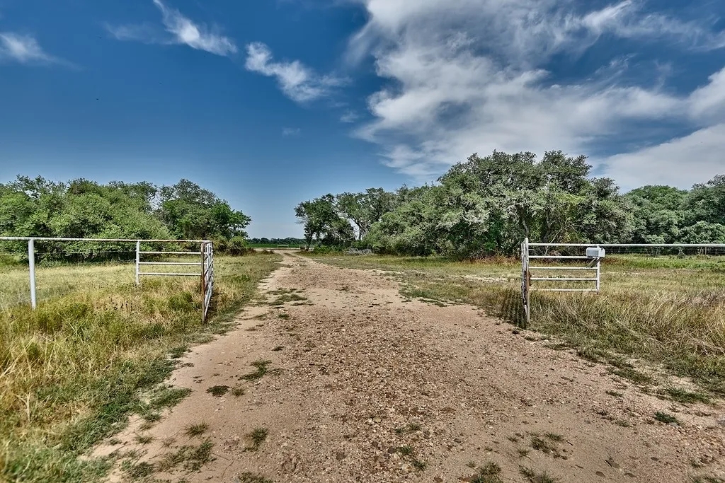 240 acres Garwood TX Colorado County Hunting Land for Sale