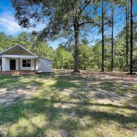 Newly Renovated Country Home on 20 Acres of Land images 5