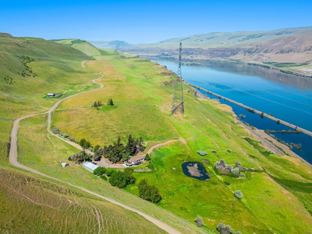 Fulton Ridge Ranch on the Columbia featured image