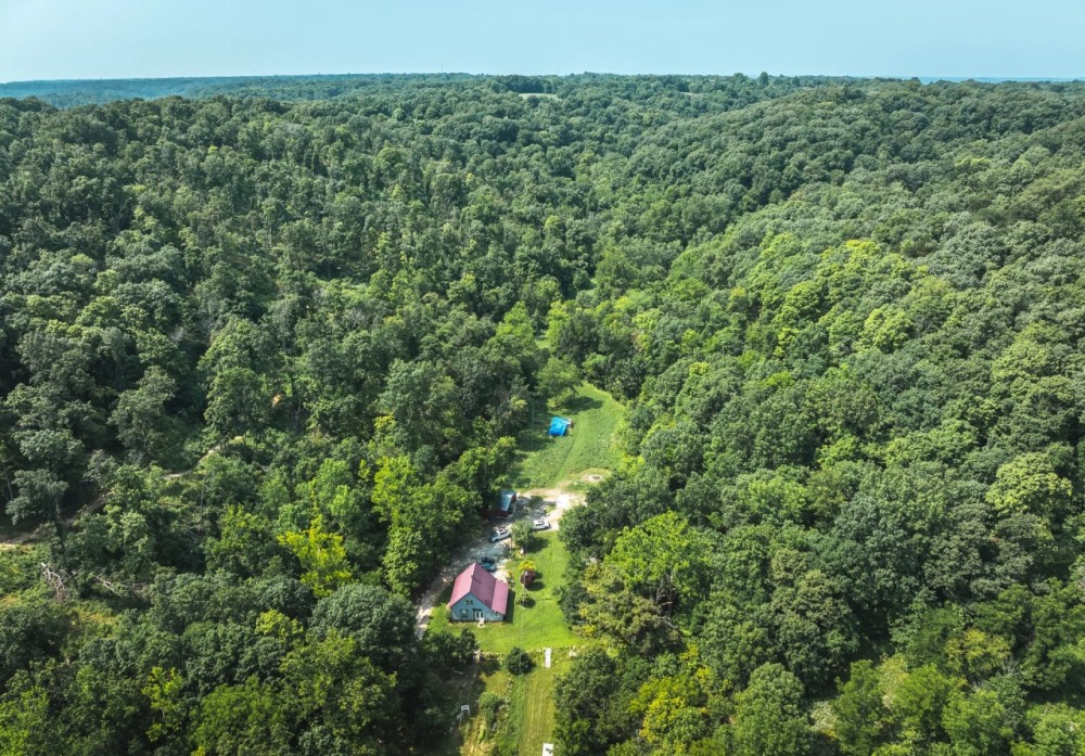 1213 Poor Farm Hollow Hardin IL featured image