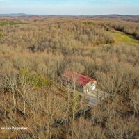 PRIVATE COUNTRY ESTATE WITH CUSTOM BARNDOMINIUM IN DAVIDSON COUNTY NC
