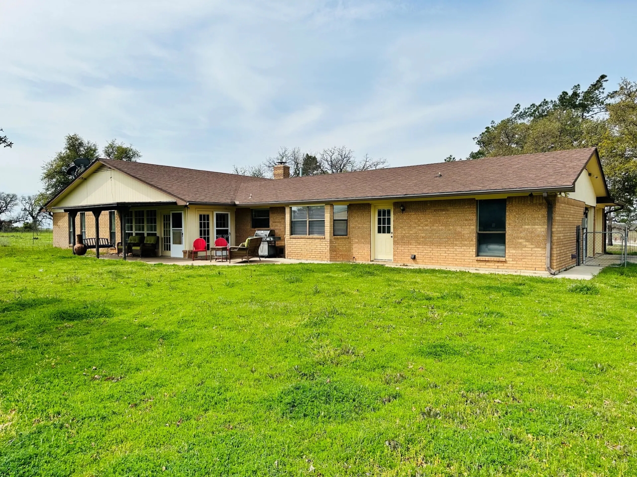 105 Ac hm 22024 Hwy 279 Cross Plains Hunting Land for Sale