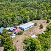 Charming 3-Bed Home on 19.34 Acres with Mountain Views in Bulls Gap TN images 4