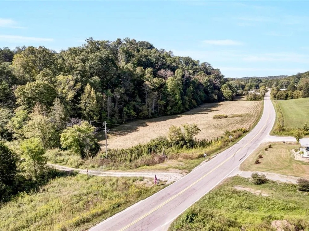 10.2 Unrestricted Acres for sale in Sneedville featured image