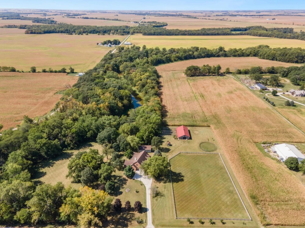 PRIVATE HORSE PROPERTY RURAL ESTATE on 20 ACRES featured image