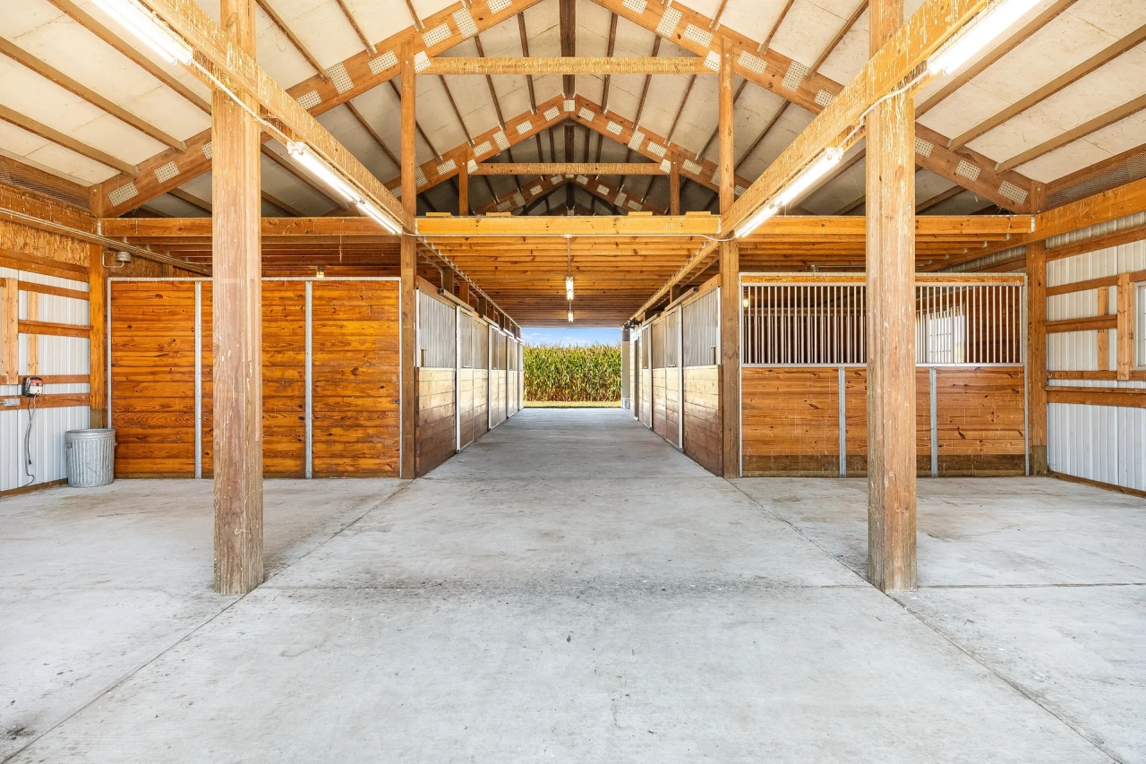 PRIVATE HORSE PROPERTY RURAL ESTATE on 20 ACRES Hunting Land for Sale