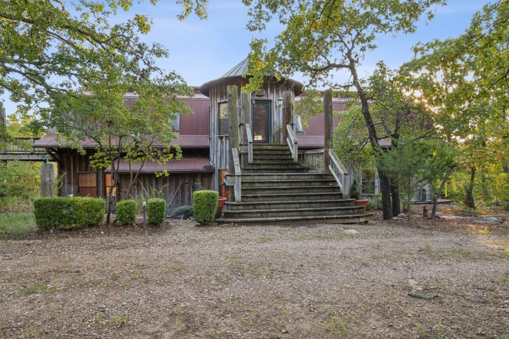 Lodge Style Oasis on 34.08 acres Sand Springs featured image