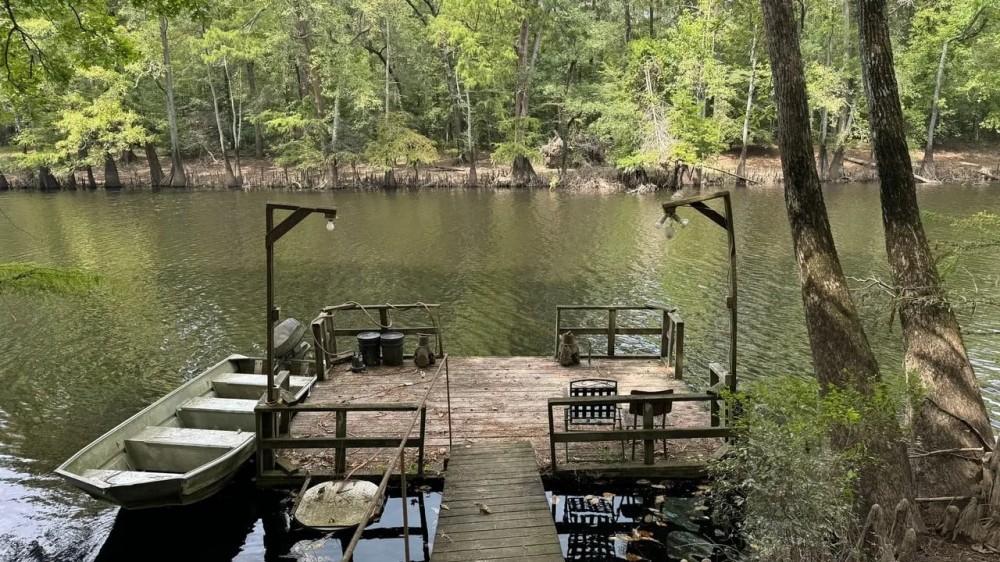 Bodcau Bayou Ducks and Bucks Lafayette County 356 Acres - featured image