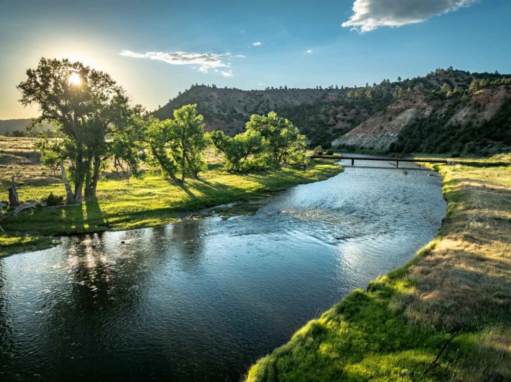 Lazy XY Ranch featured image