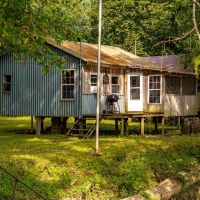 Cabin on Black River 2 Boat Docks 3 Lots and a Shared Boat Ramp Knobel AR