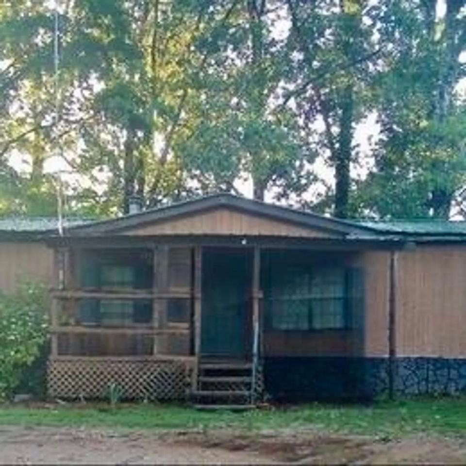 30 acres fine woods and home Hunting Land for Sale HuntingLocator