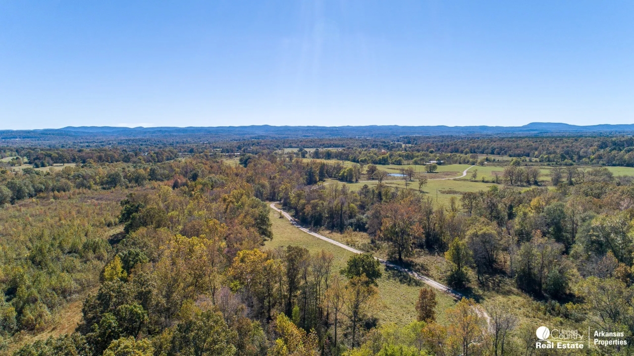 Working Cattle Ranch in Mena Arkansas Hunting Land for Sale