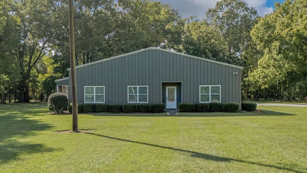 Barndominium 31 Acres Just Minutes From Montgomery Hunting Land for