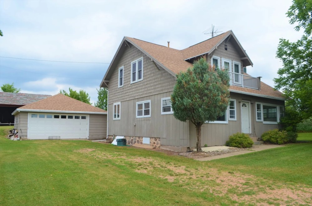 Central Waupaca County Farm House with 88 Acres featured image