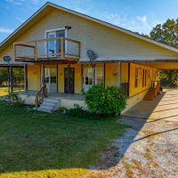 5 Bedrooms 4.5 Bath Over 5 437 under roof 57 - Acres Pond Cave City Arkansas images 4