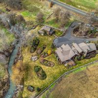 Eightmile Creek Estate