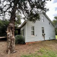 Affordable Hunting Retreat images 2