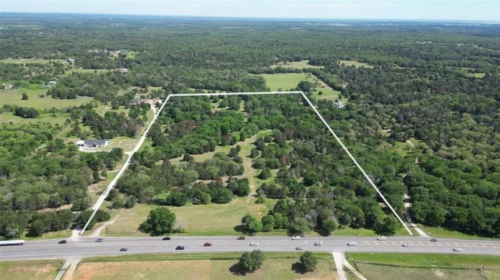 1899 Highway 21 Highway E Paige Texas 78659 featured image