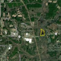 Prime Parcel With Road Frontage Near City Limits images 4