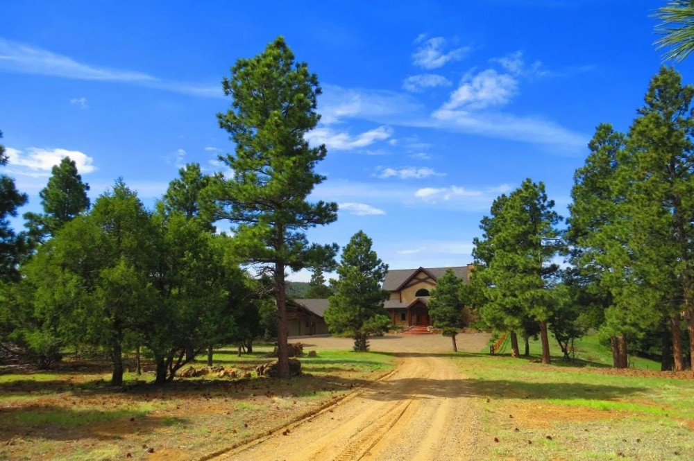 D60 Santa Fe Trail Ranch featured image