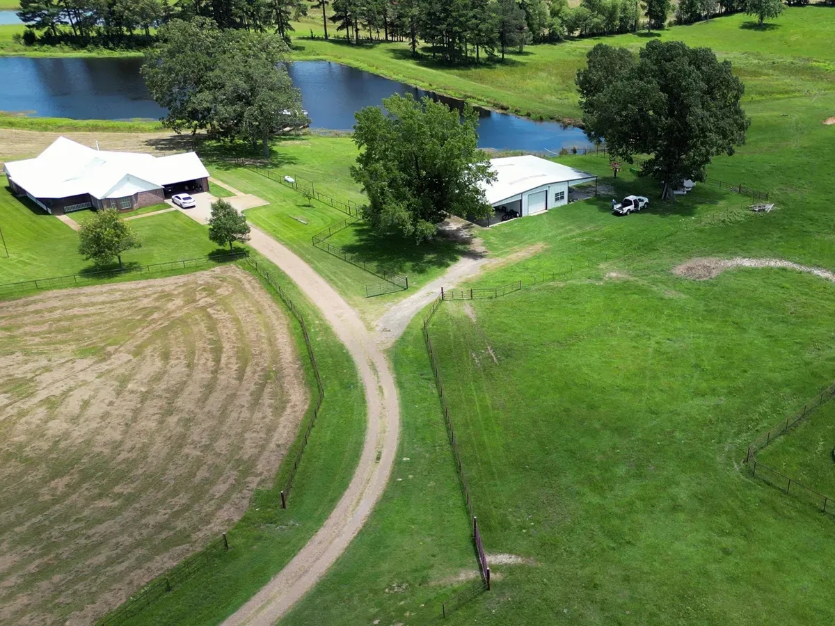 152 acres with 2700 sq. ft. home Annona TX Red River County Hunting