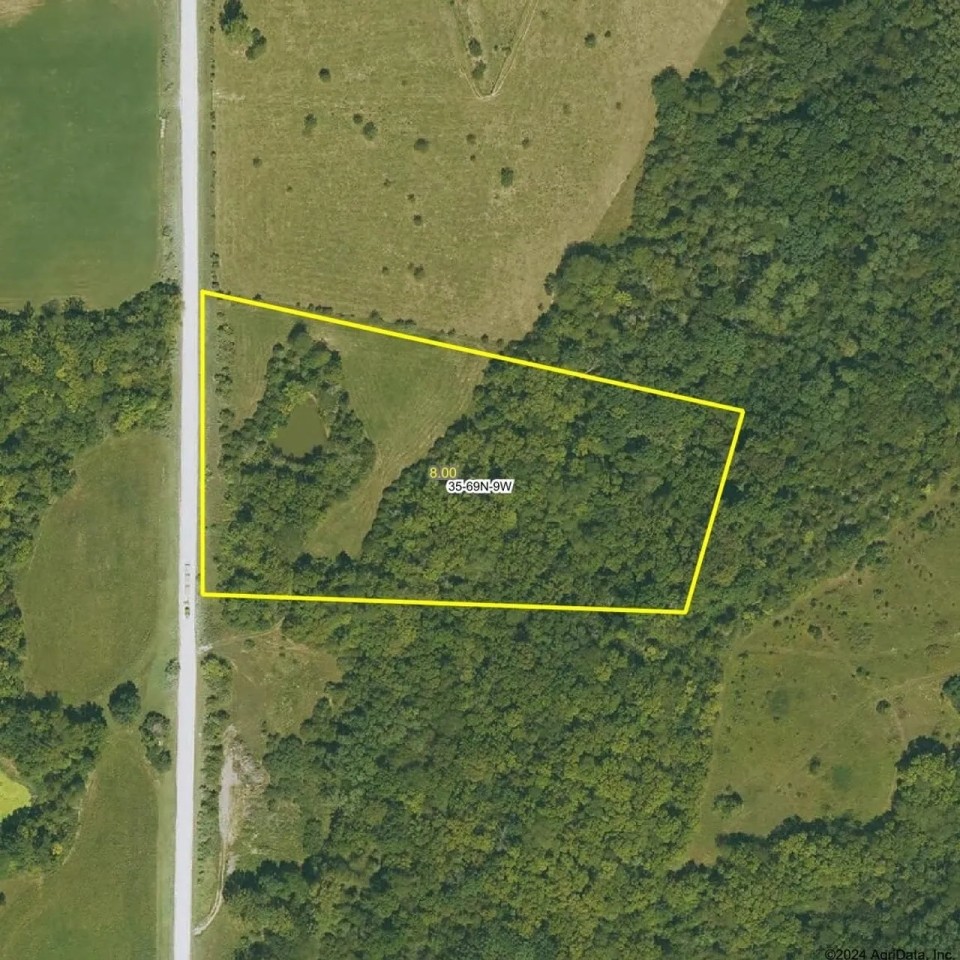 8 acres m l - Bentonsport IA - Van Buren County featured image