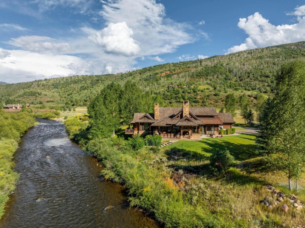 River s Edge Lodge at Elk Creek Ranch featured image