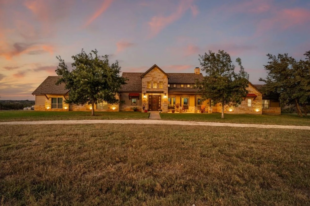 Crazy H Ranch 211 Acres featured image
