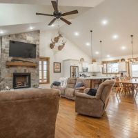 152 Acres and New Home On Bull Shoals Lake images 4