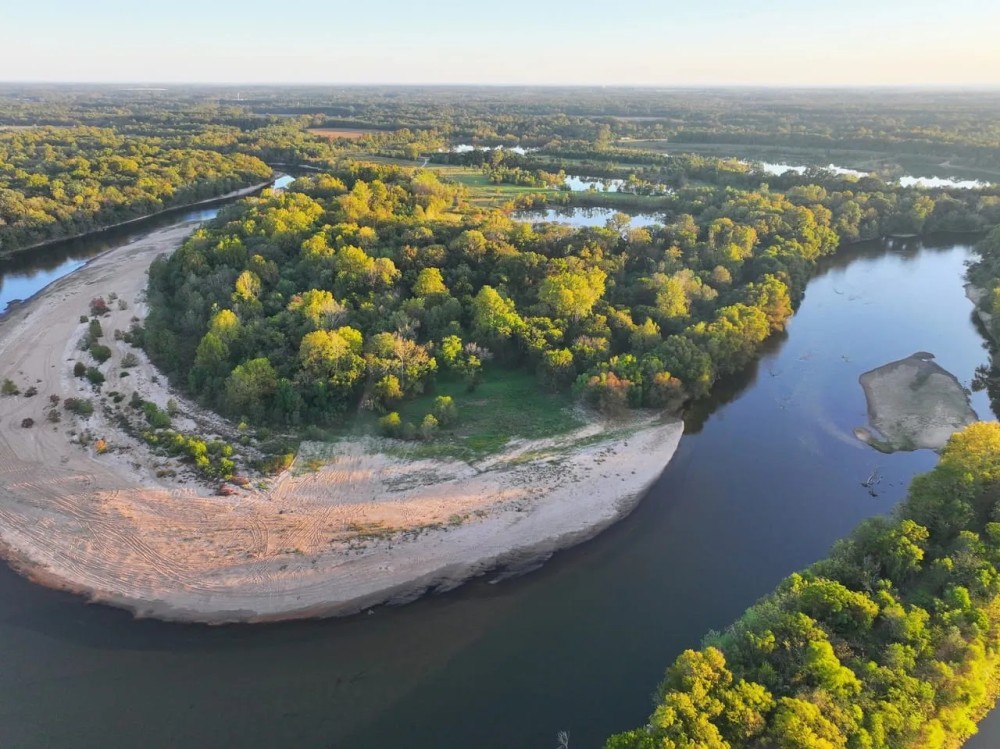 The Sandbar at Jenkins Creek featured image