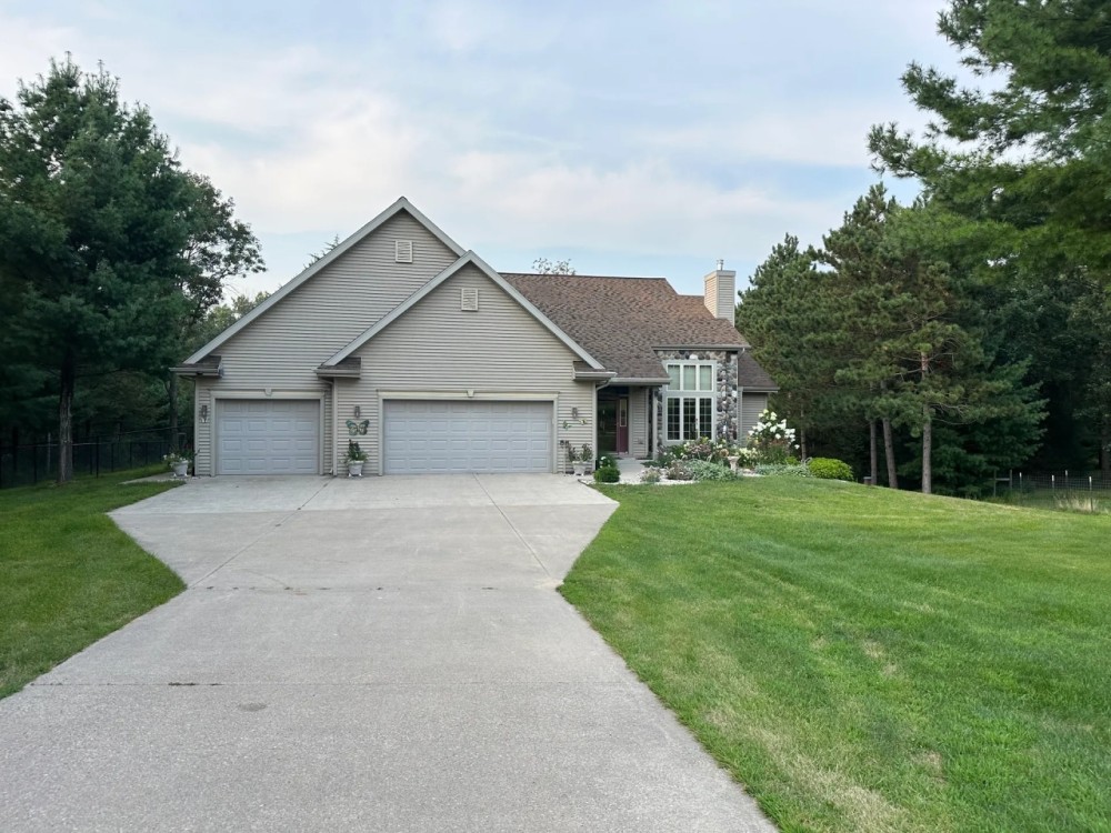 Recreational Estate on 40 Acres Near Oxford featured image