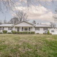 Charming Hilltop Ranch on 3 Acres in Calhoun County images 3