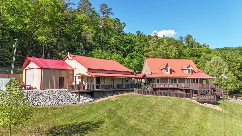 19-Acre Kentucky Country Home for Sale in the Daniel Boone National Forest featured image